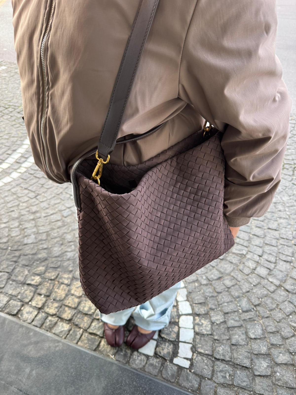 Borsa Tote Intrecciata in Camoscio
